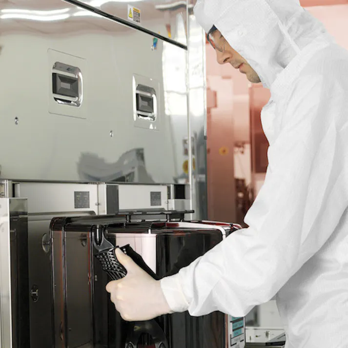 【CAINZ-DASH】アンセル・ヘルスケア・ジャパン 耐薬品クリーンルーム用手袋 ニトリライト NO93-311 Mサイズ (100枚入) NO93-311-M【別送品】