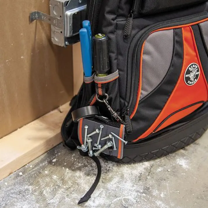 【CAINZ-DASH】KLEIN TOOLS社 TradesmanPro マグネットリストバンド 102×337×19mm 55895【別送品】