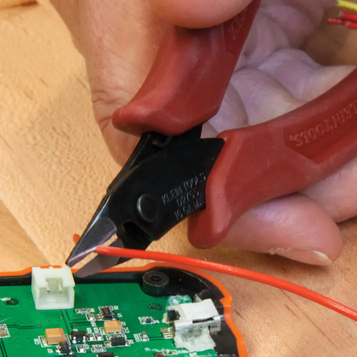 【CAINZ-DASH】KLEIN TOOLS社 軽量電工ニッパ 130mm D275-5【別送品】