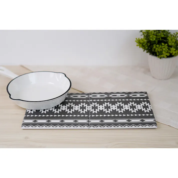 パークレーン セラミック鍋敷き15×15cmオルテガ (幅)15(奥)15(高)0.8cm 4582451307359【別送品】