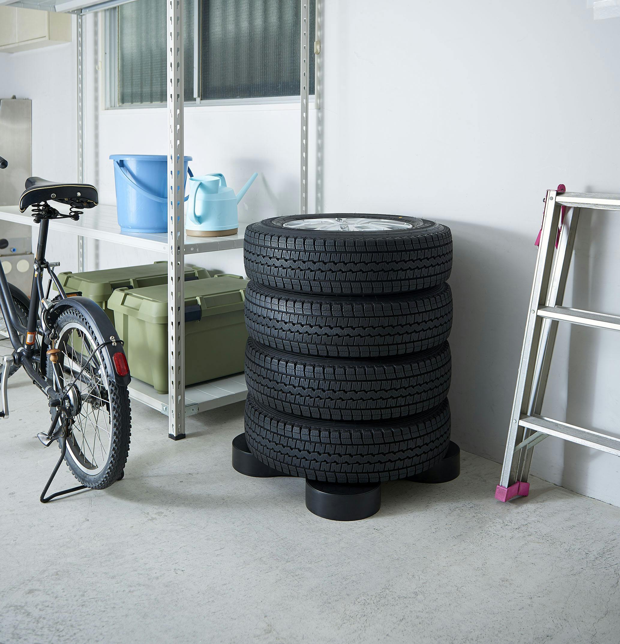 【2枚】タイヤパレット 株式会社伸晃 タイヤパレット(通販仕様) (幅)70(奥)70(高)7cm