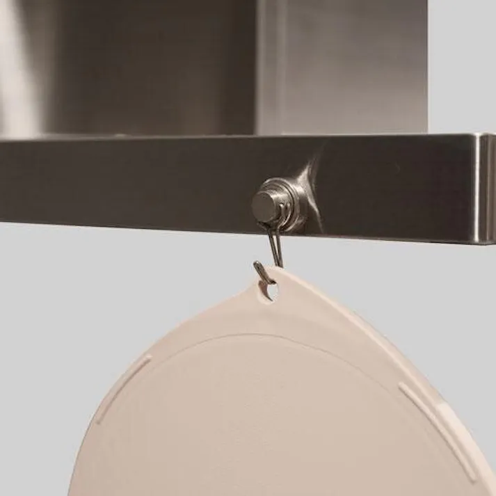 シービージャパン 複数の食材が切りやすい抗菌丸型まな板 ベージュ 幅29.8×奥26×高1.05 まな板 4573306867401【別送品】