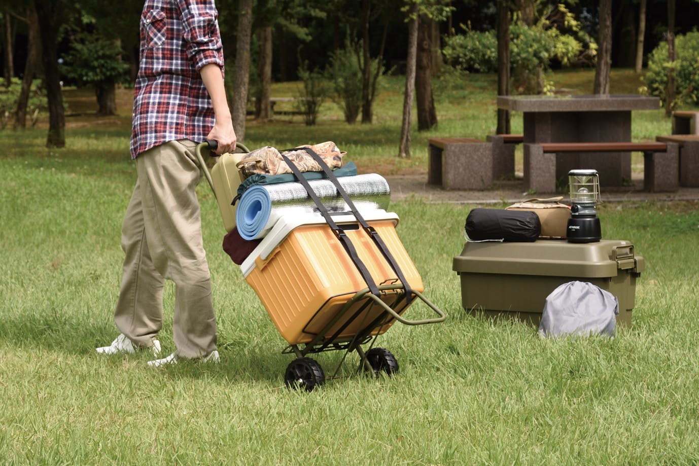 CarGuysカーガイズ236ml 樹脂バンパー・ブラックモール・ラバー・ビニール・タイヤ・プラスチックの黒艶を新品同様に　送料無料 車 芳香剤 リッチレザー おしゃれ H1663 ブラング ハンギング NL 車用芳香剤 吊り下げ 芳香剤 blang carmate カーメイト  (R80) | カーメイト 公式オンラインストア