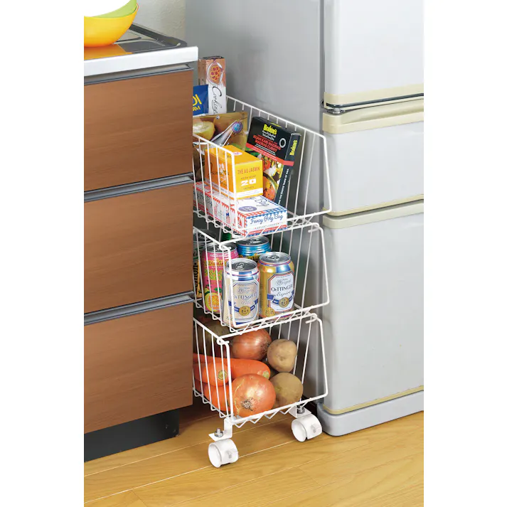 スタッキング式3段マルチ収納バスケットスリム ホワイト 隙間収納 キッチンワゴン ランドリーラック ワイヤーバスケット ワゴン A4収納可能 陳列 収納 整理 積み重ね ロック付キャスター 4907052860438【別送品】
