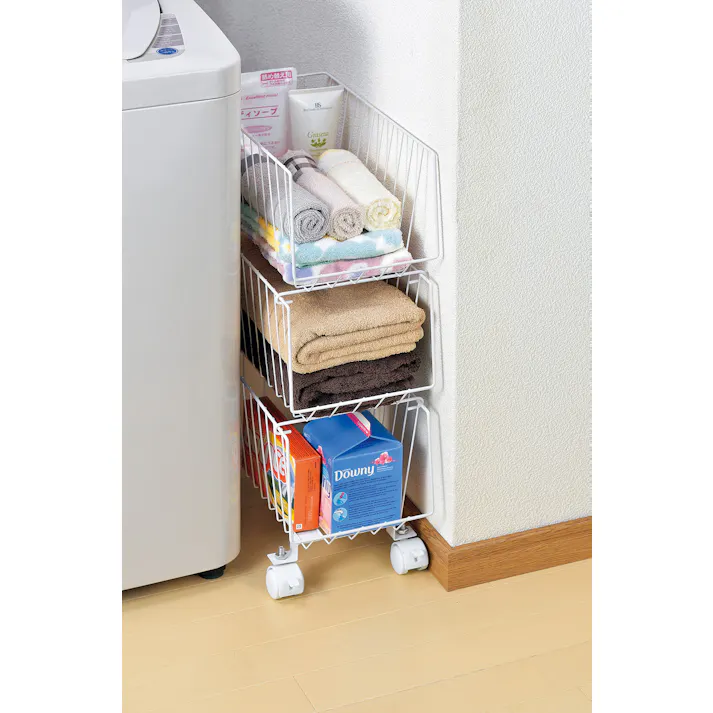 スタッキング式3段マルチ収納バスケットスリム ホワイト 隙間収納 キッチンワゴン ランドリーラック ワイヤーバスケット ワゴン A4収納可能 陳列 収納 整理 積み重ね ロック付キャスター 4907052860438【別送品】