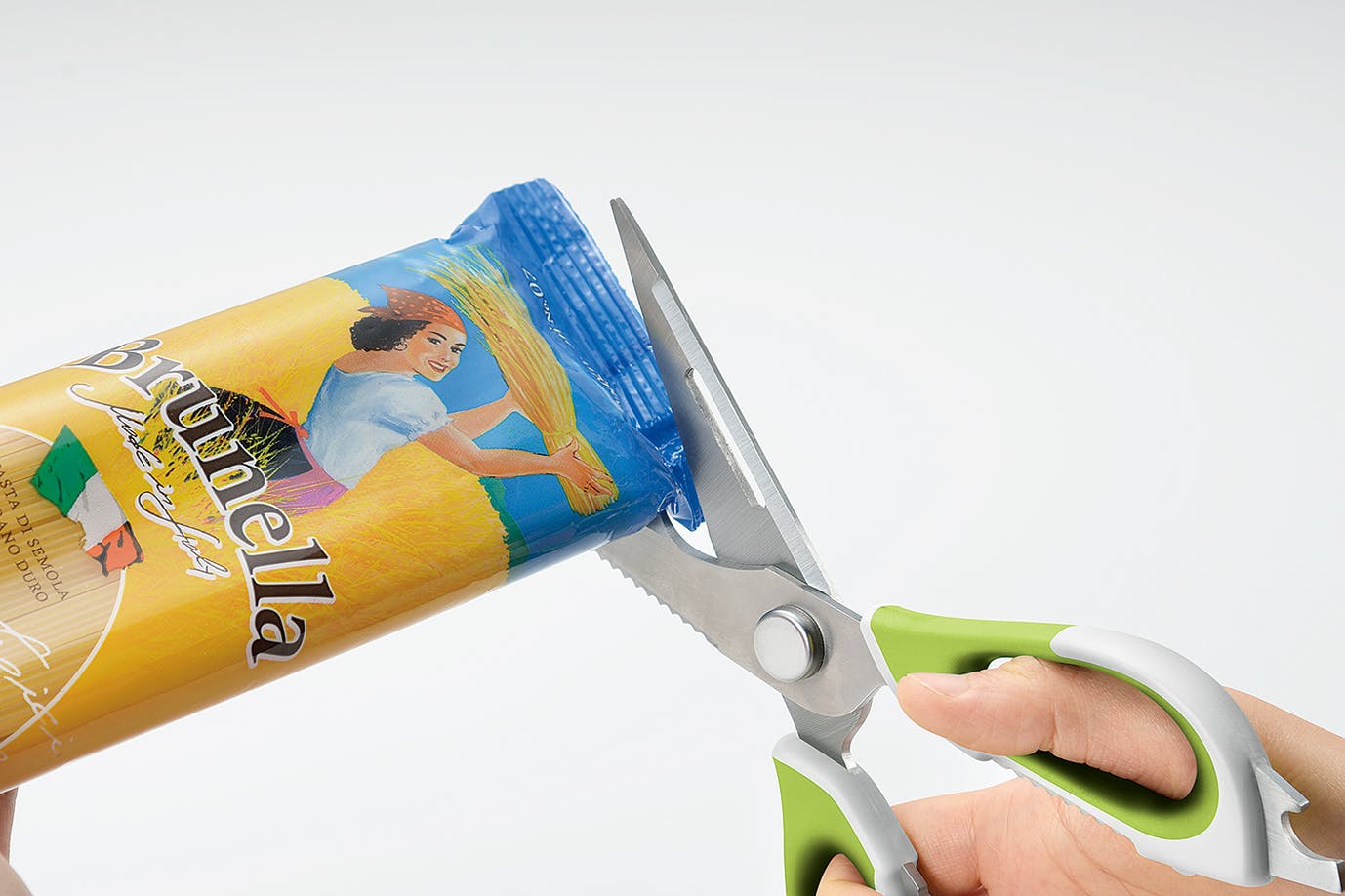 パンダケース♦️非売品♦️チャーム 楽天市場】MCMエムシーエム MYZ7SXA18 WT001 パンダ チャーム