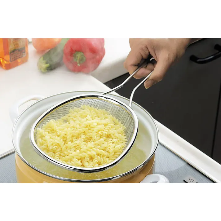 下村企販 ママクック 水切りストレーナー ザル 楕円形状 日本製 4957423068239【別送品】