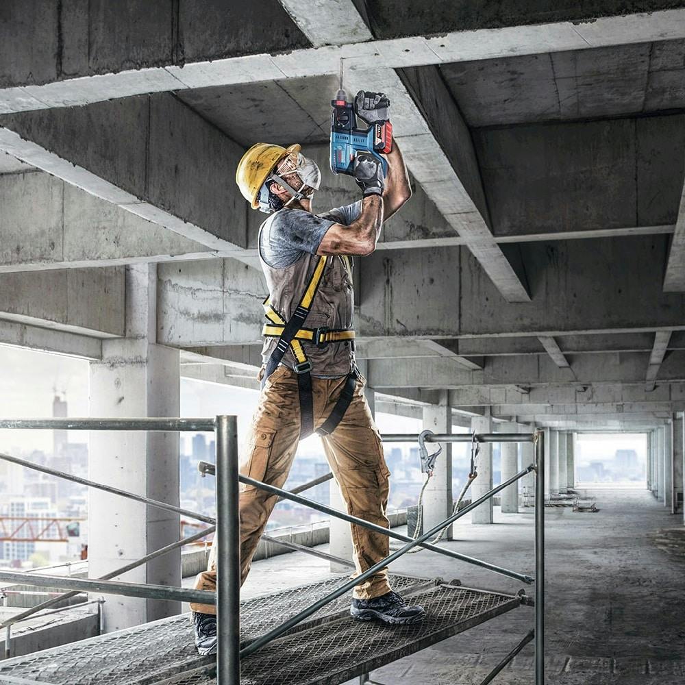 BOSCH コードレスハンマードリル 18V GBH18V-20 バッテリー2個付 BOSCH コードレスハンマードリル 18V GBH18V-20 バッテリー2個付