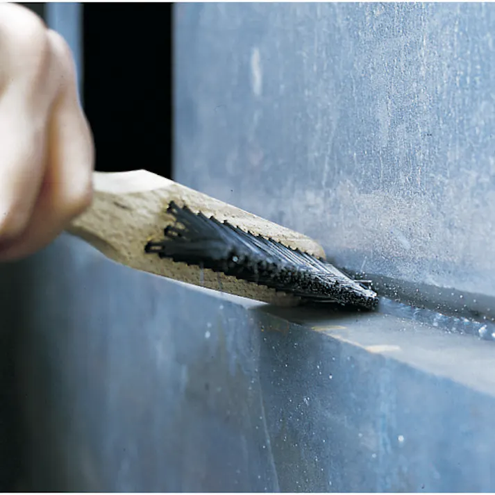 【CAINZ-DASH】LESSMANN社 3行リベット 木柄ハンドブラシ 真鍮メッキ線 120881【別送品】