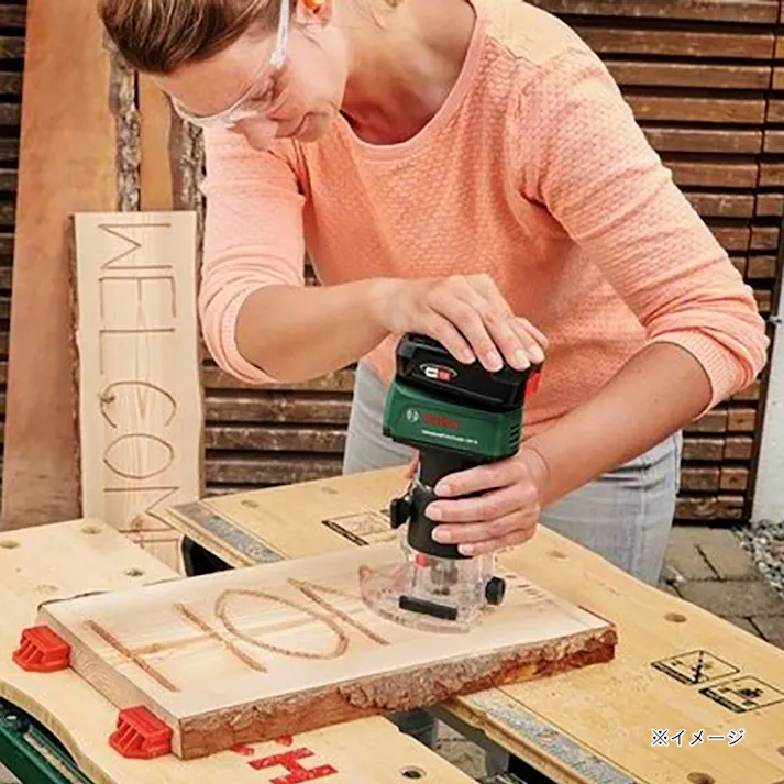 BOSCH コードレストリマー 18V ADTR118H 本体のみ