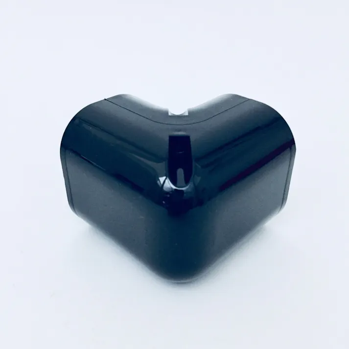 因幡電工 スリムダクトLD スリムコーナー 立面90度 ブラック LDC-70-K