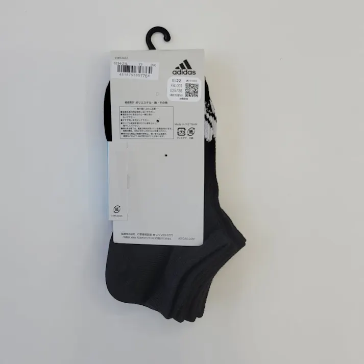 婦人靴下 アディダス 3足組 つま先ロゴ スニーカー丈 23.0-25.0cm クロ