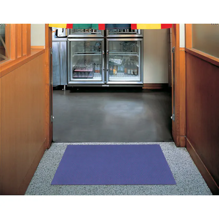 【CAINZ-DASH】スリーエム ジャパンコマーシャルケア販売部 水油とりマット 青 900X600mm N/OIL BLU 900X600【別送品】