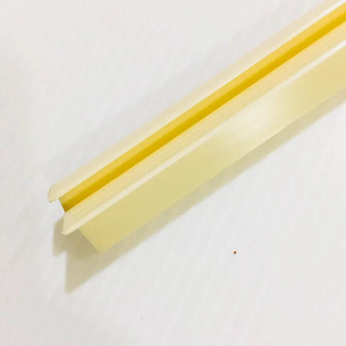 アイカ ABSジョイナー 出隅 ZKC220 OLOHC【SU】