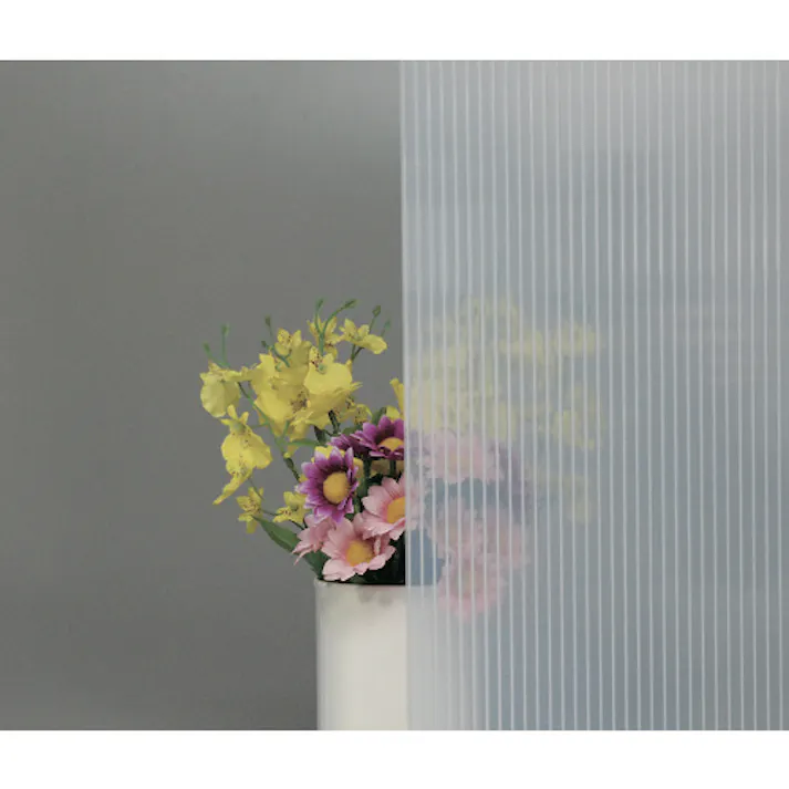 【CAINZ-DASH】光 ポリカ中空ボード 乳白半透明 300×450×4 KTP4534W-3【別送品】