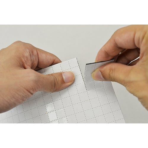 CAINZ-DASH】マグエックス マグネット粘着付シート 強力カットタイプ