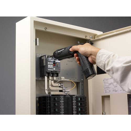 CAINZ-DASH】パナソニックエレクトリックワークス社 7．2V充電