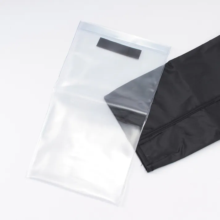 カインズ 4本収納できるつりさげ傘入れ