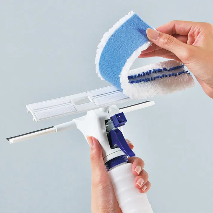 スプレー付き窓ガラスワイパー