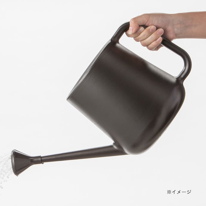 室内で使いやすいじょうろ Potis ポティス 2 5l ガーデングリーン ホームセンター通販 カインズ