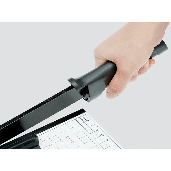 カインズ ペーパーカッター B4