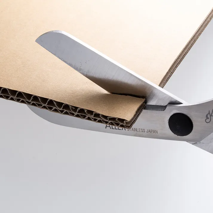 カインズ Kumimoku 紙やすりも切れるはさみ