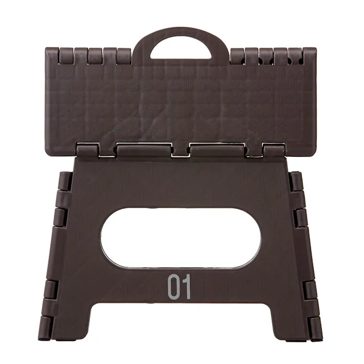 持ち運びしやすい折りたたみ踏み台 ブラウン (販売終了)