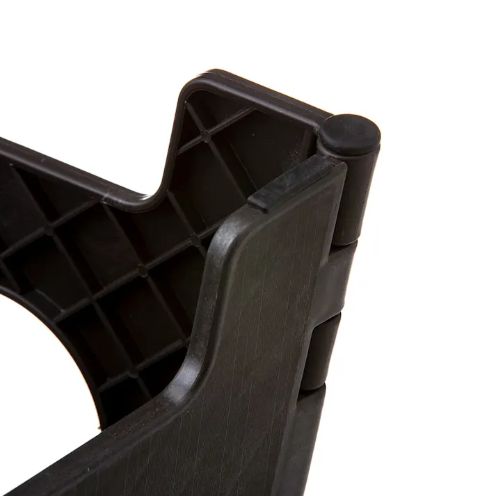 持ち運びしやすい折りたたみ踏み台 ブラック