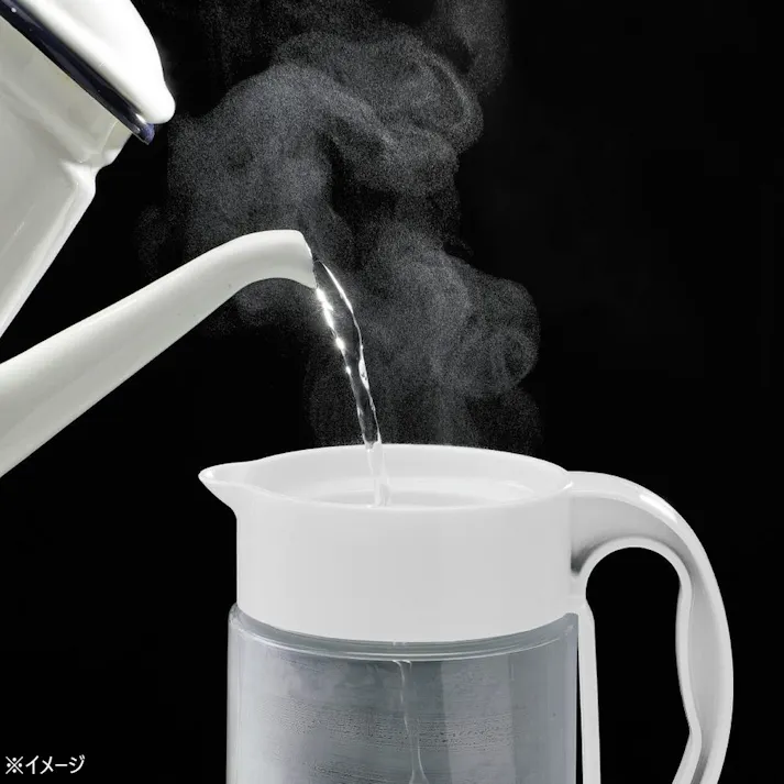 縦にも横にも置ける冷水筒 2.1L ホワイト