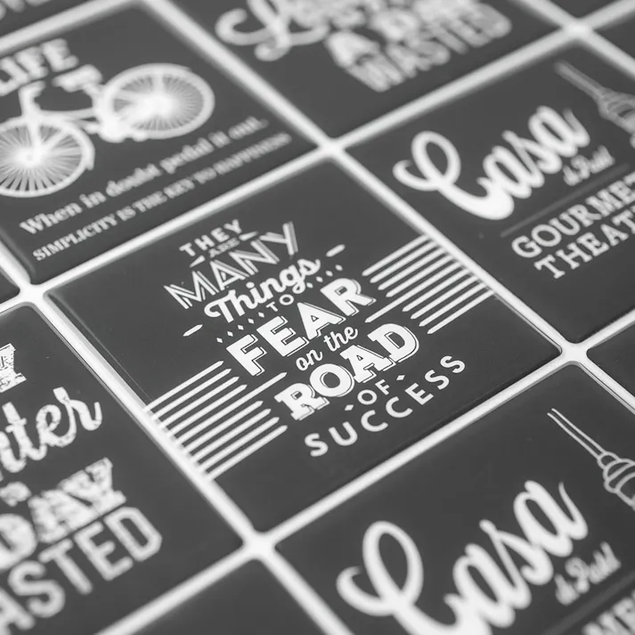 カインズ Kumimoku デザインシート スクエア 16枚貼り タイポグラフィ