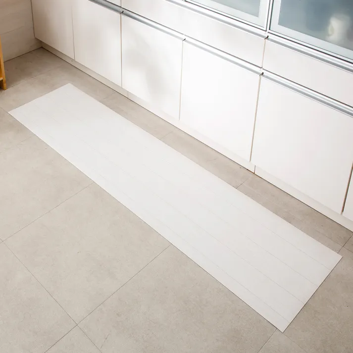 どこでも気軽に使えるマット プレーン ホワイト 45×180cm