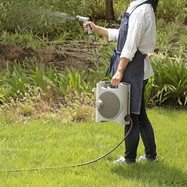 壁掛けも出来るコンパクトホース付リール(販売終了)