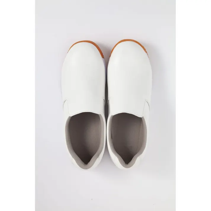 油に強く滑りにくいシューズ ホワイト 25.0cm