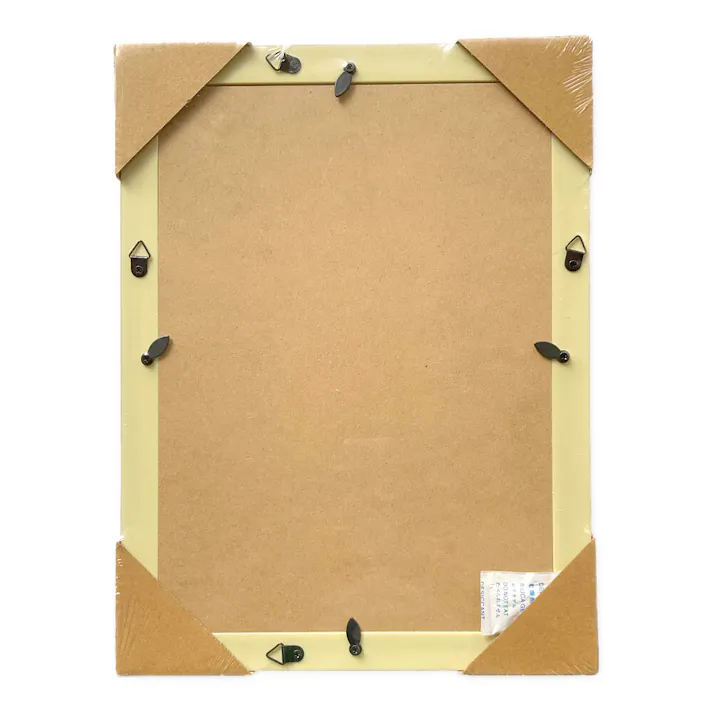 軽くて割れにくい賞状額 木製風 A4