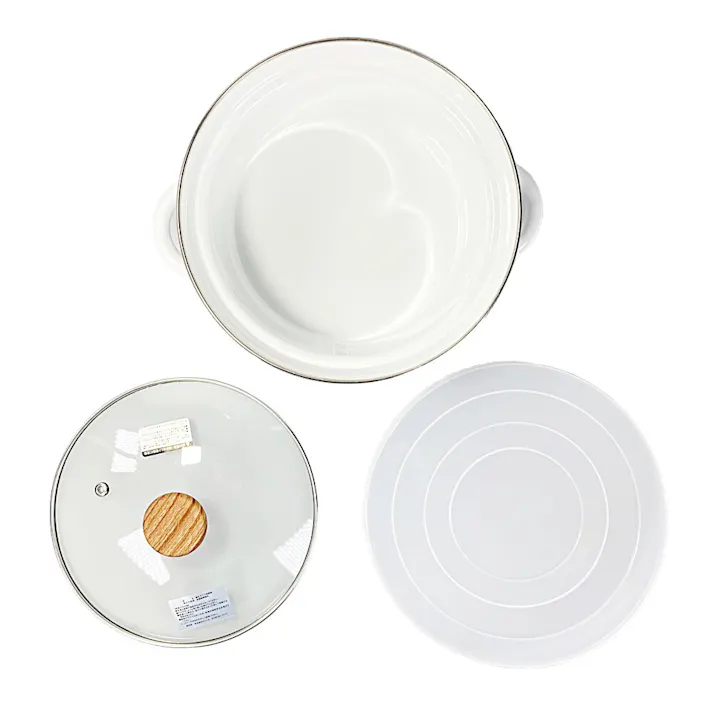 ふきこぼれにくいホーロー両手鍋 18cm ホワイト