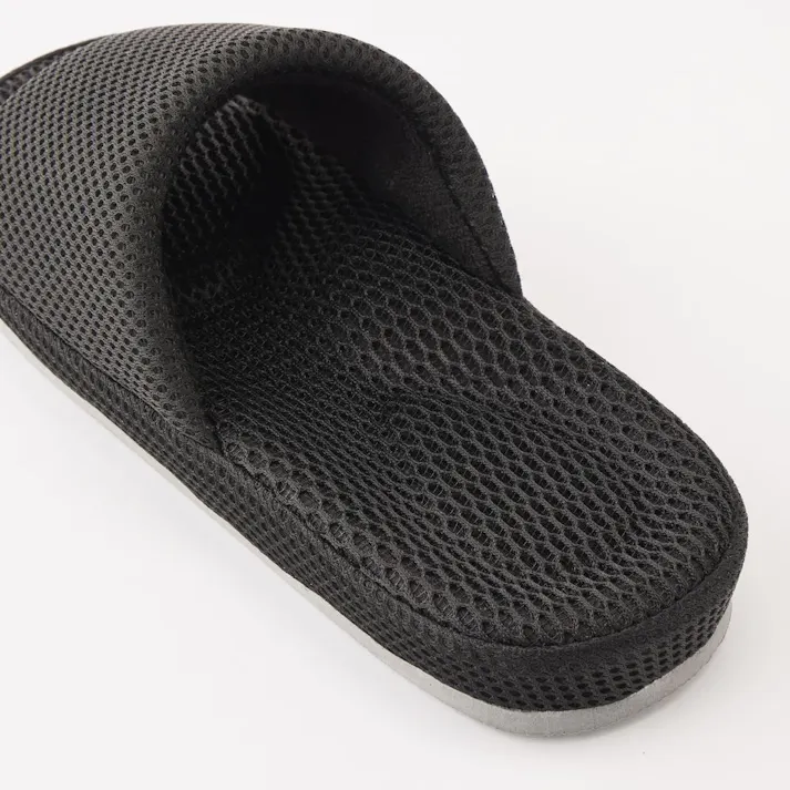 ダブルメッシュ立体インソールスリッパ ブラック L