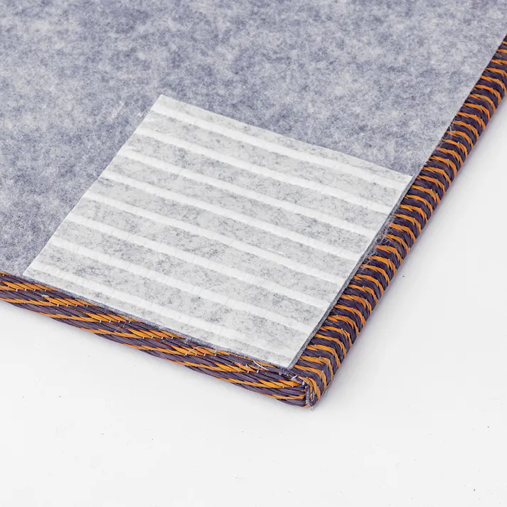 ずれにくい縁無システム畳 プレーン ブラウン 82×82cm