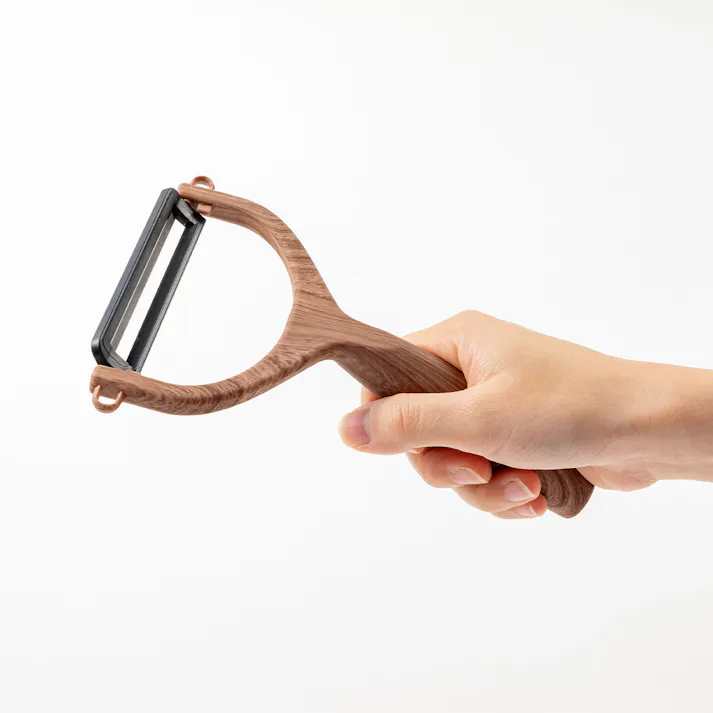 もちやすいセラミックワイドピーラー