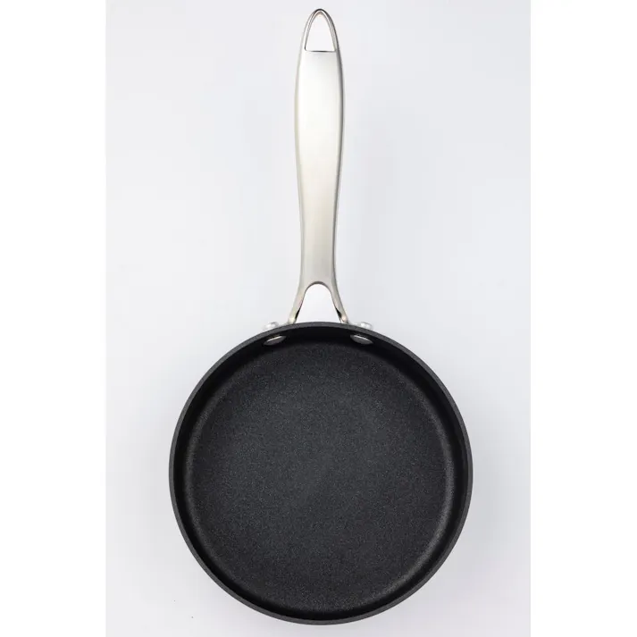 焦げ付きにくい ミニフライパン 16cm