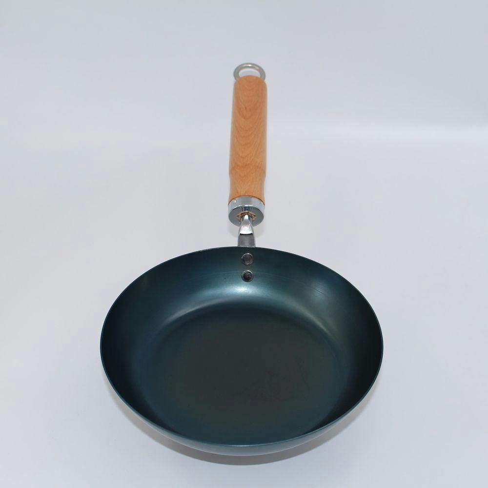 omoi 鋳鉄 フライパン 20cm おもいのフライパン20cm 重い鋳物 重いフライパン omoino 鉄 ih