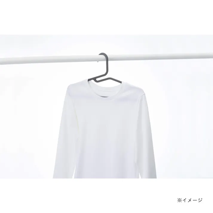 襟元が伸びにくく衣類がすべりにくいランドリーハンガー 3本組 グレー