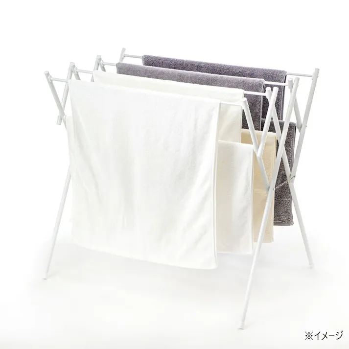 バスタオルも掛けられる伸縮式タオルハンガー ホワイト