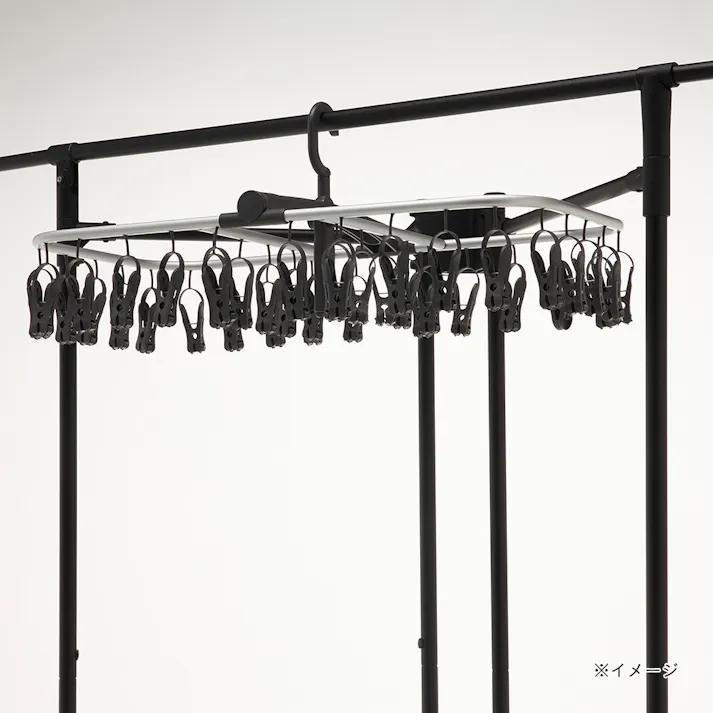 ロング丈も掛けられる アルミ折りたたみランドリーラック コーナーパタラン ブラック(販売終了)