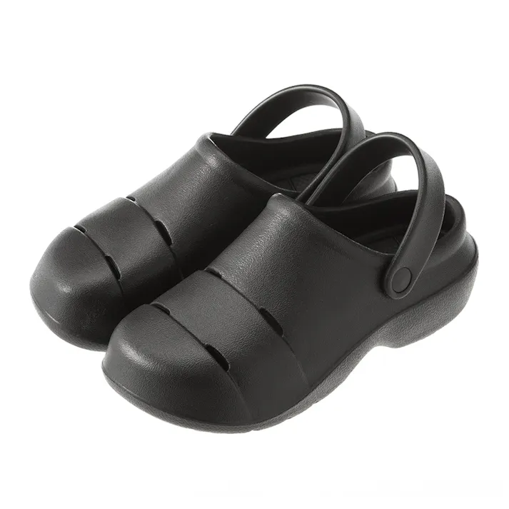 屈曲しやすいスリット入りサンダル ブラック 28cm