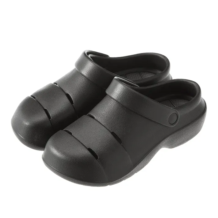 屈曲しやすいスリット入りサンダル ブラック 27cm