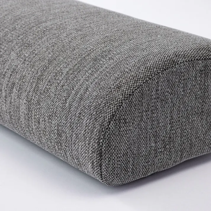 腰をサポートするクッション グレー