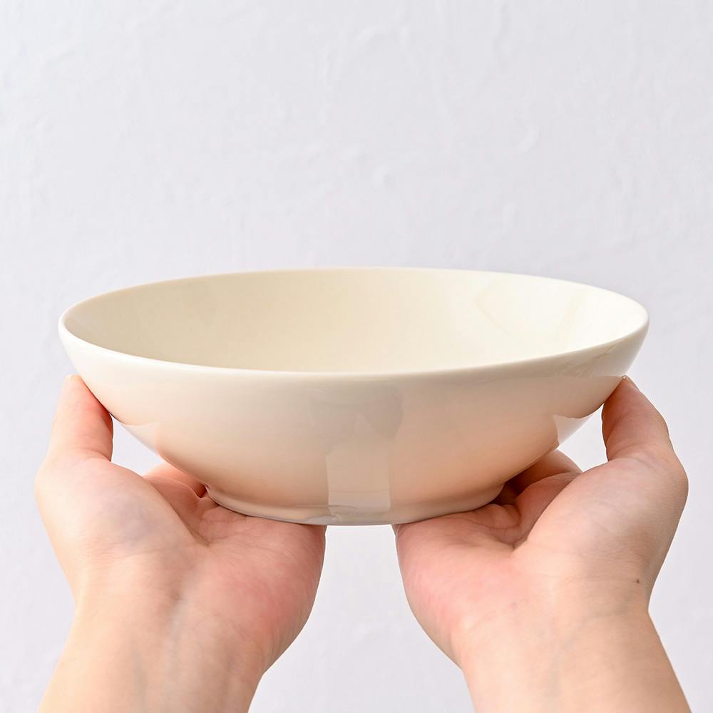 軽スタ 軽量磁器食器 深皿 クリーム 18cm | 食器・グラス・カトラリー