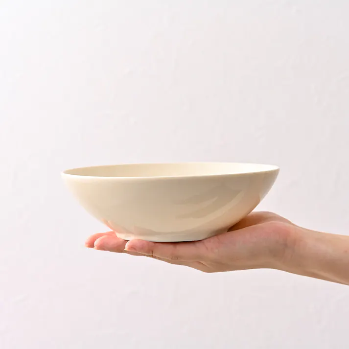 軽スタ 軽量磁器食器 深皿 クリーム 18cm
