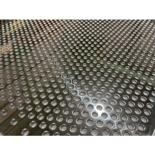 トラスコ中山 ステンレスパンチングメタル1t D2.5P4 450X450 304BA1-D2.5-P4-450X450 パンチングメタル(金属素材) トラスコ中山 ステンレスパンチングメタル1t D2.5P4 450X450 304BA1-D2.5-P4-450X450 パンチングメタル(金属素材)