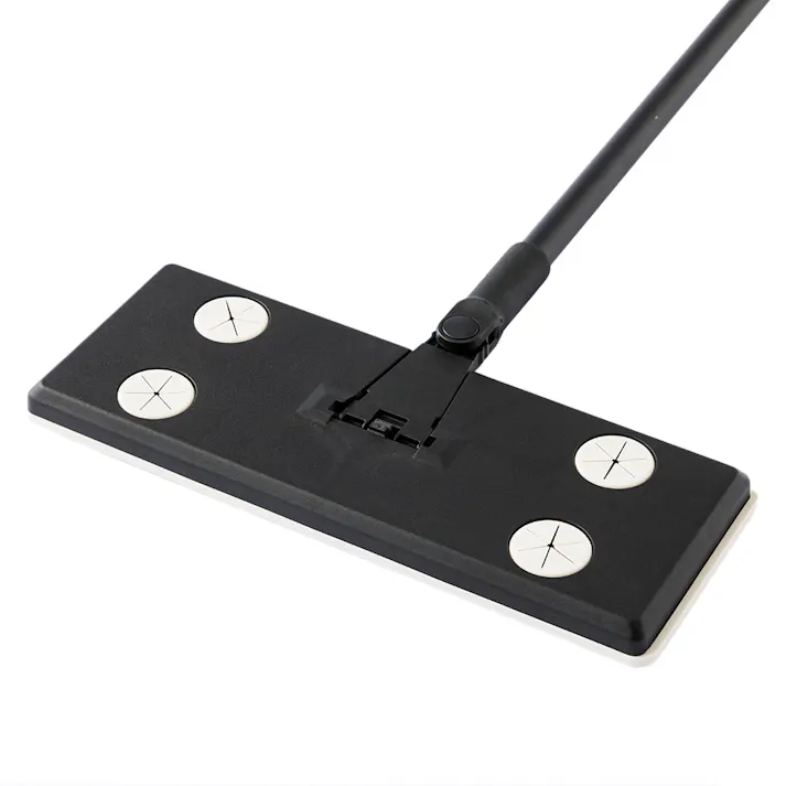 すき間が掃除しやすい フローリングワイパー ブラック